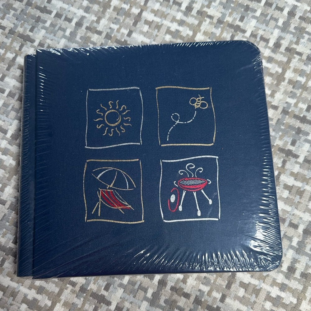 NIP Creative Memories Summer Fun 7x7 Album